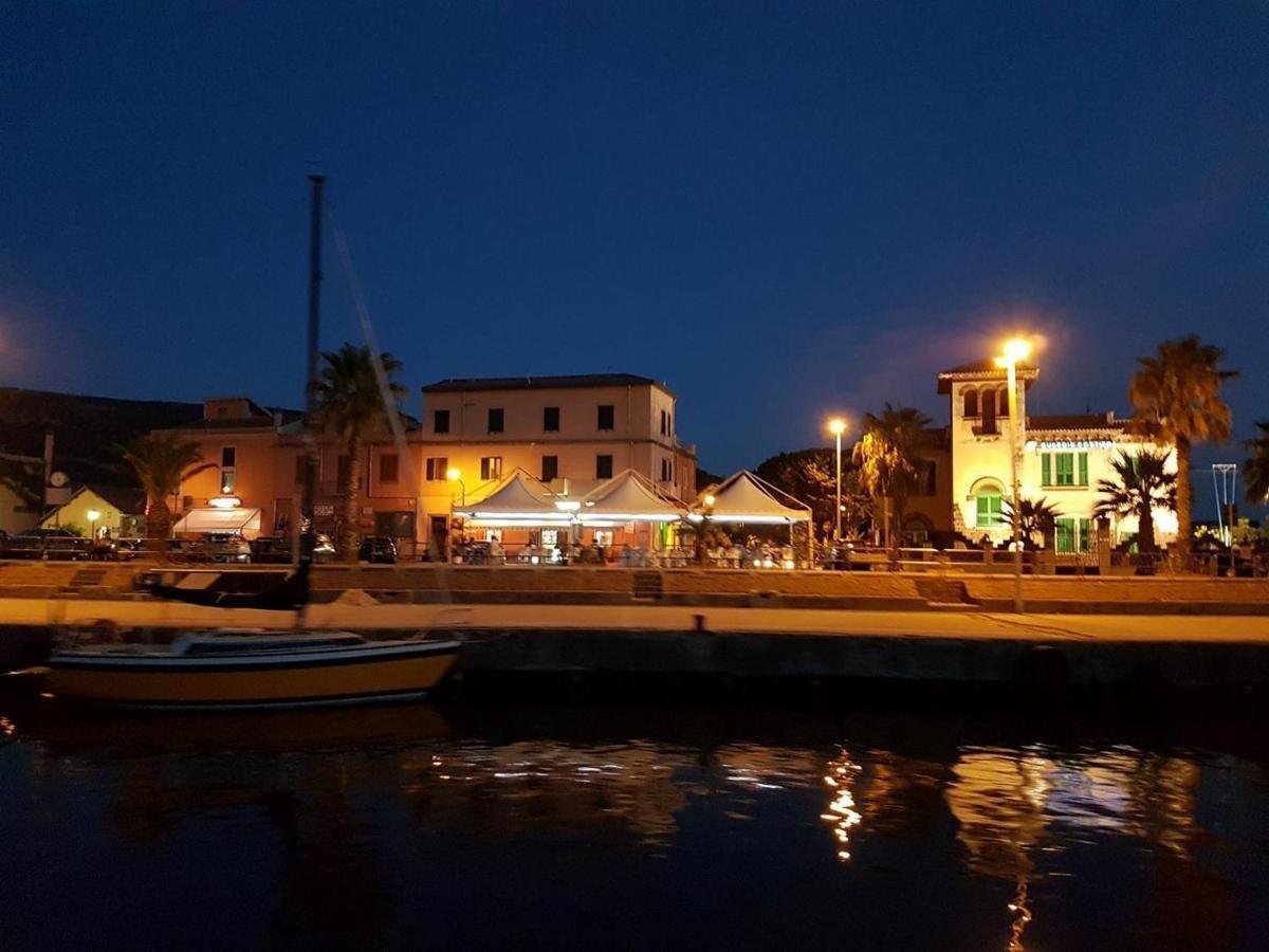 B&B Del Porto Bosa Marina Exteriör bild